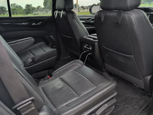 Used 2023 White GMC Denali image 13