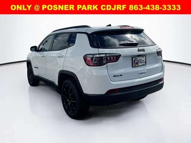 New 2026 Bright White Clear-Coat Exterior Paint Jeep Latitude image 7