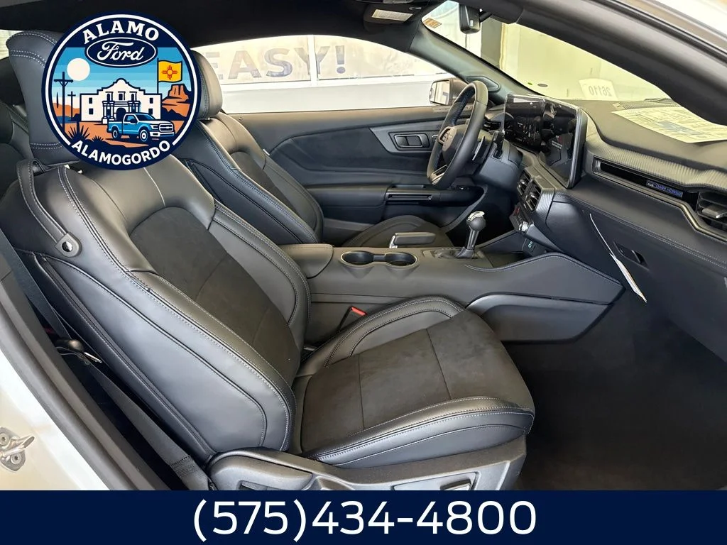 New 2026 Oxford White Ford Dark Horse® Premium image 15