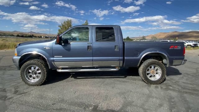 Used 2004 Blue Ford XL image 5
