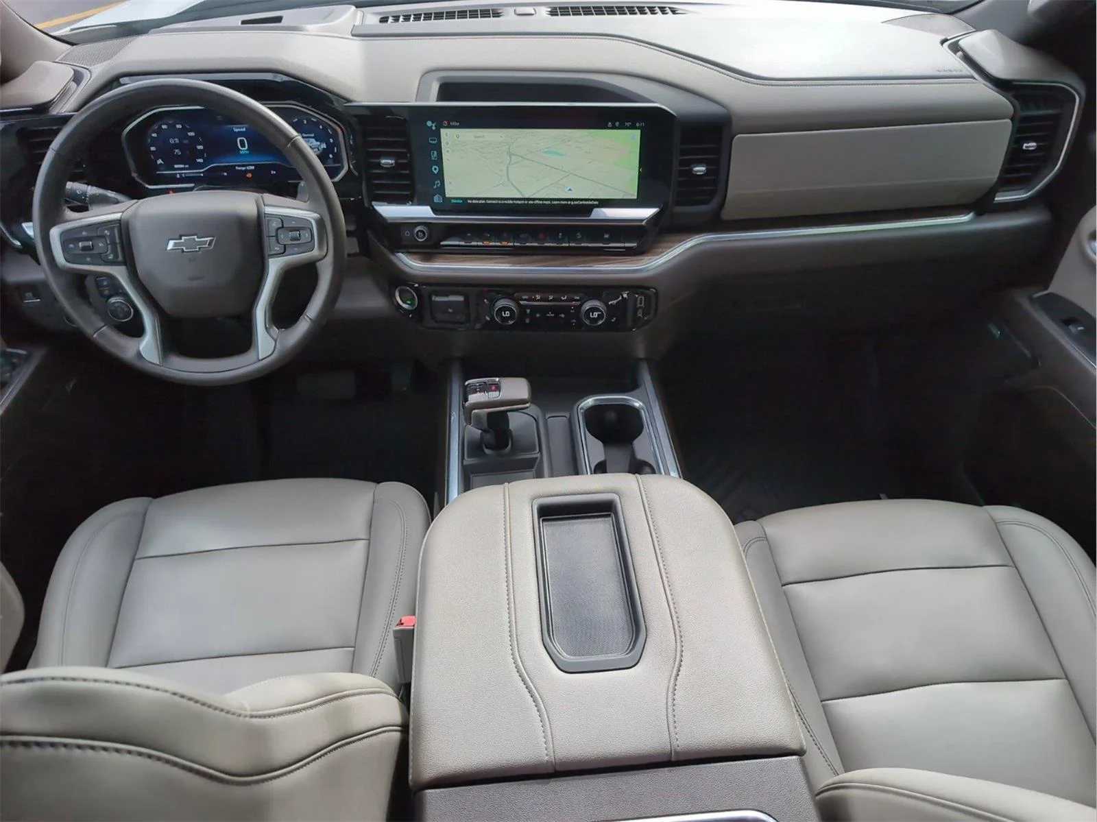 Used 2022 Summit White Chevrolet RST image 31