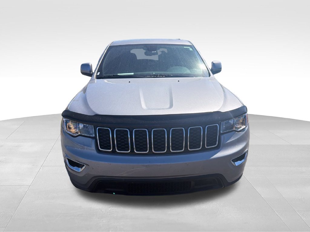 Used 2019 Silver Jeep Laredo E image 8