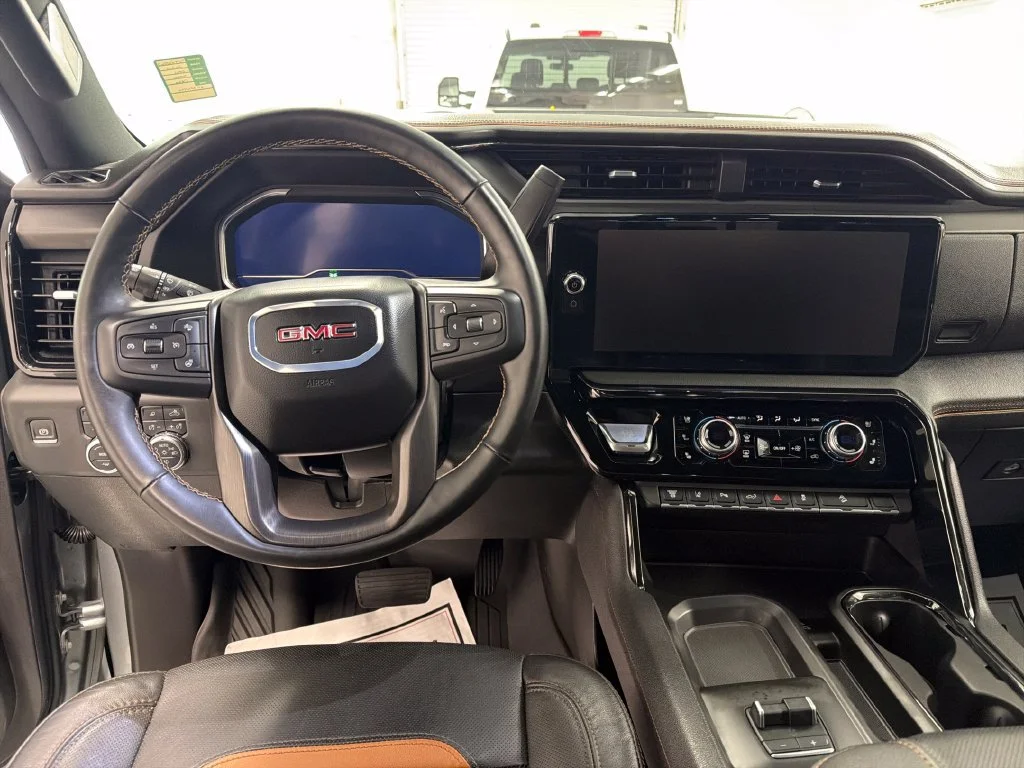 Used 2024 Sterling Metallic GMC AT4 image 13
