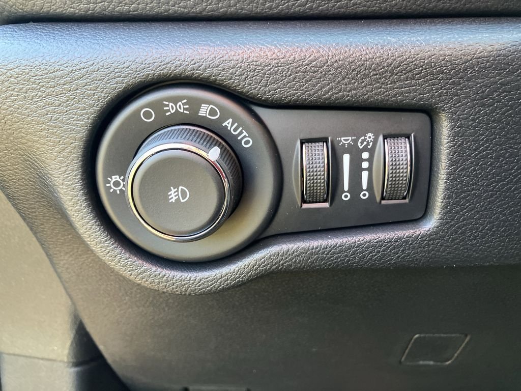 2026 Chrysler Pacifica Limited - Photo 29