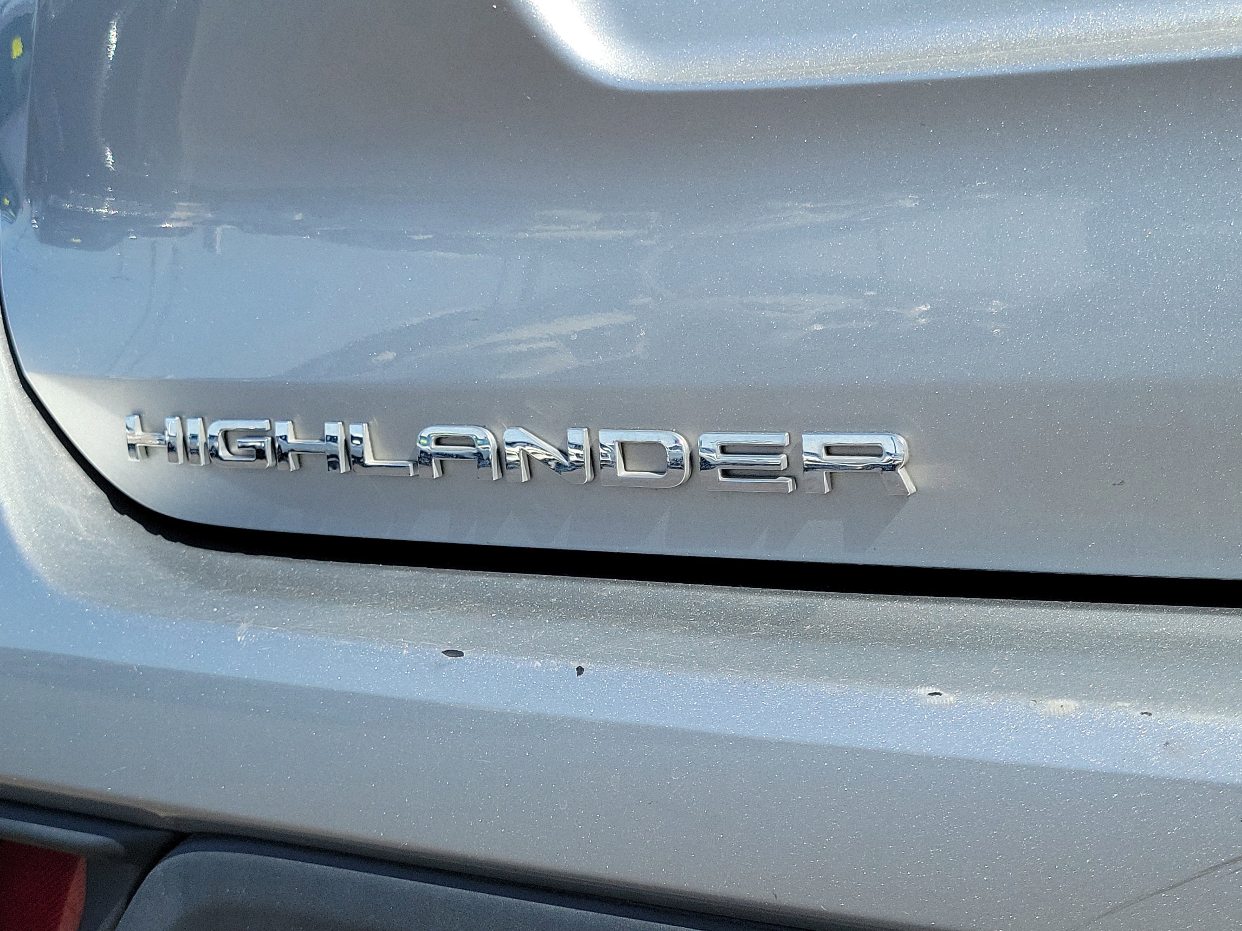 2024 Toyota Highlander LE - Photo 6