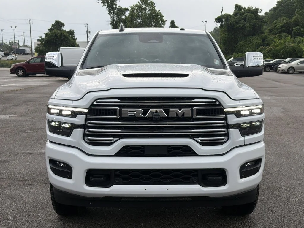New 2026 Bright White Clear-Coat Exterior Paint RAM Laramie image 8