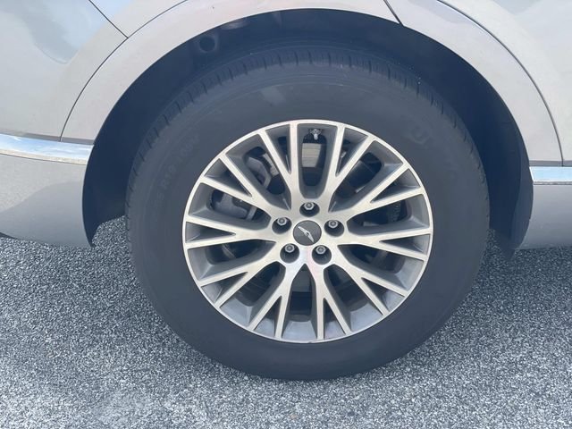 Used 2024 Silver Genesis 2.5T image 7