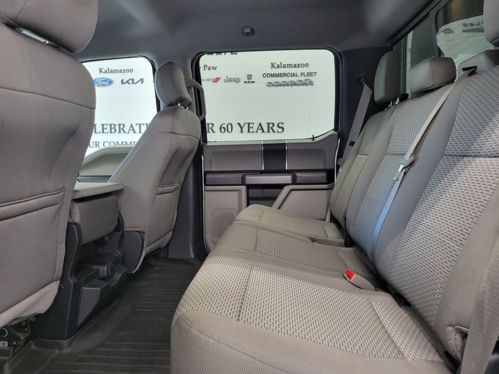 Used 2015 Silver Ford XLT image 24