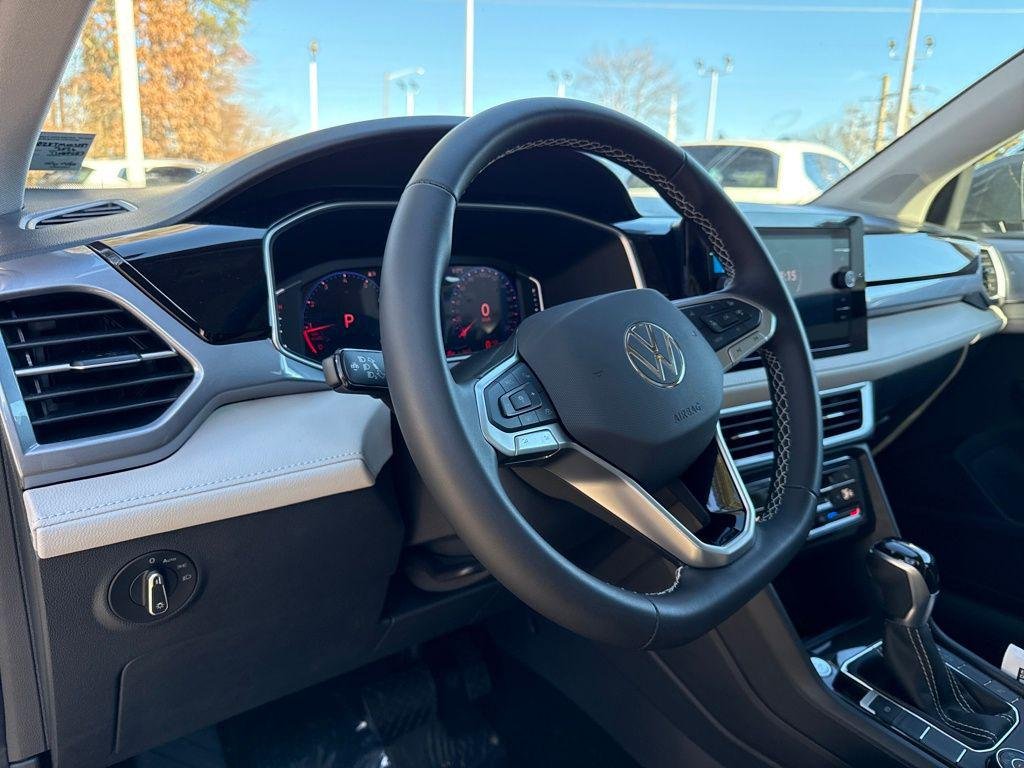 2026 Volkswagen Taos SEL - Photo 13