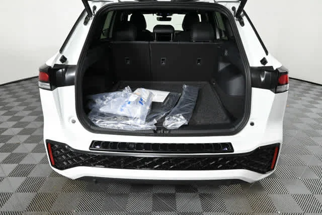 New 2026 Opal White Pearl Volkswagen SE R-Line Black image 11