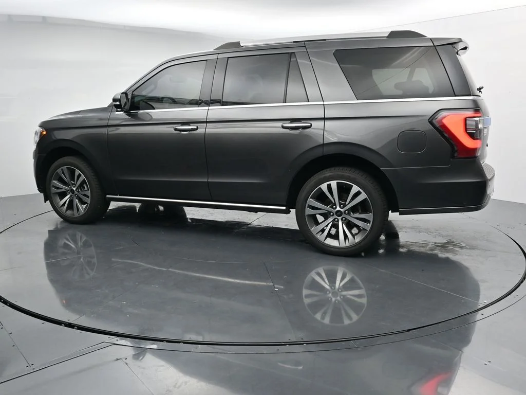 Used 2021 Gray Ford Limited image 5