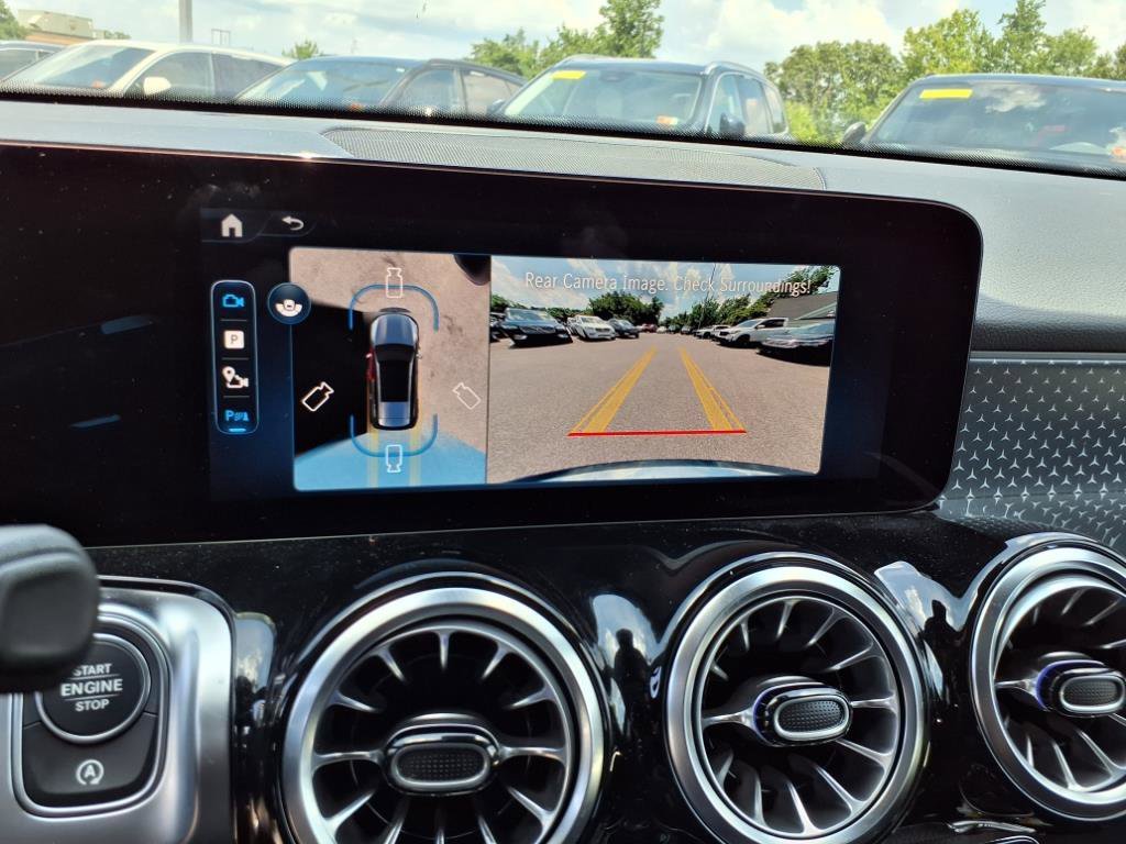 2025 Mercedes-Benz GLB Base - Photo 19
