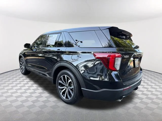 Used 2022 Black Ford ST-Line image 7