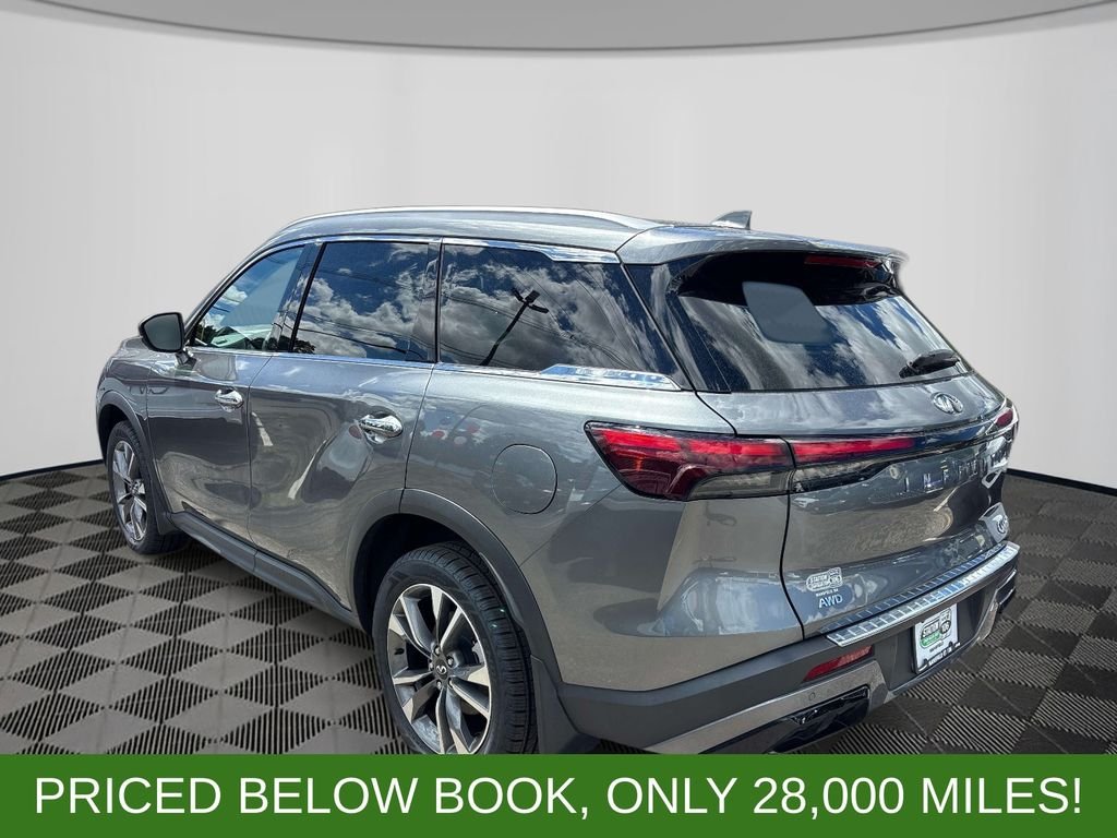 Used 2023 Gray INFINITI LUXE image 3