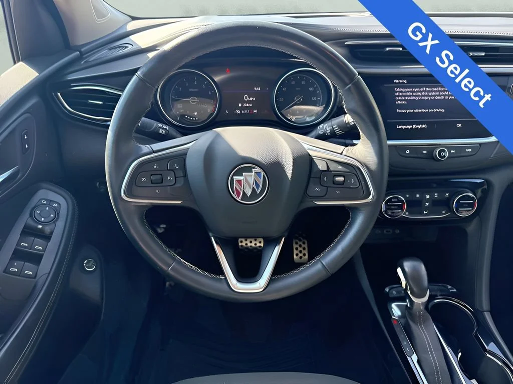 Used 2023 Cinnabar Metallic Buick Select image 15