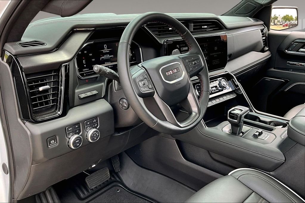 Used 2024 White GMC AT4X image 13