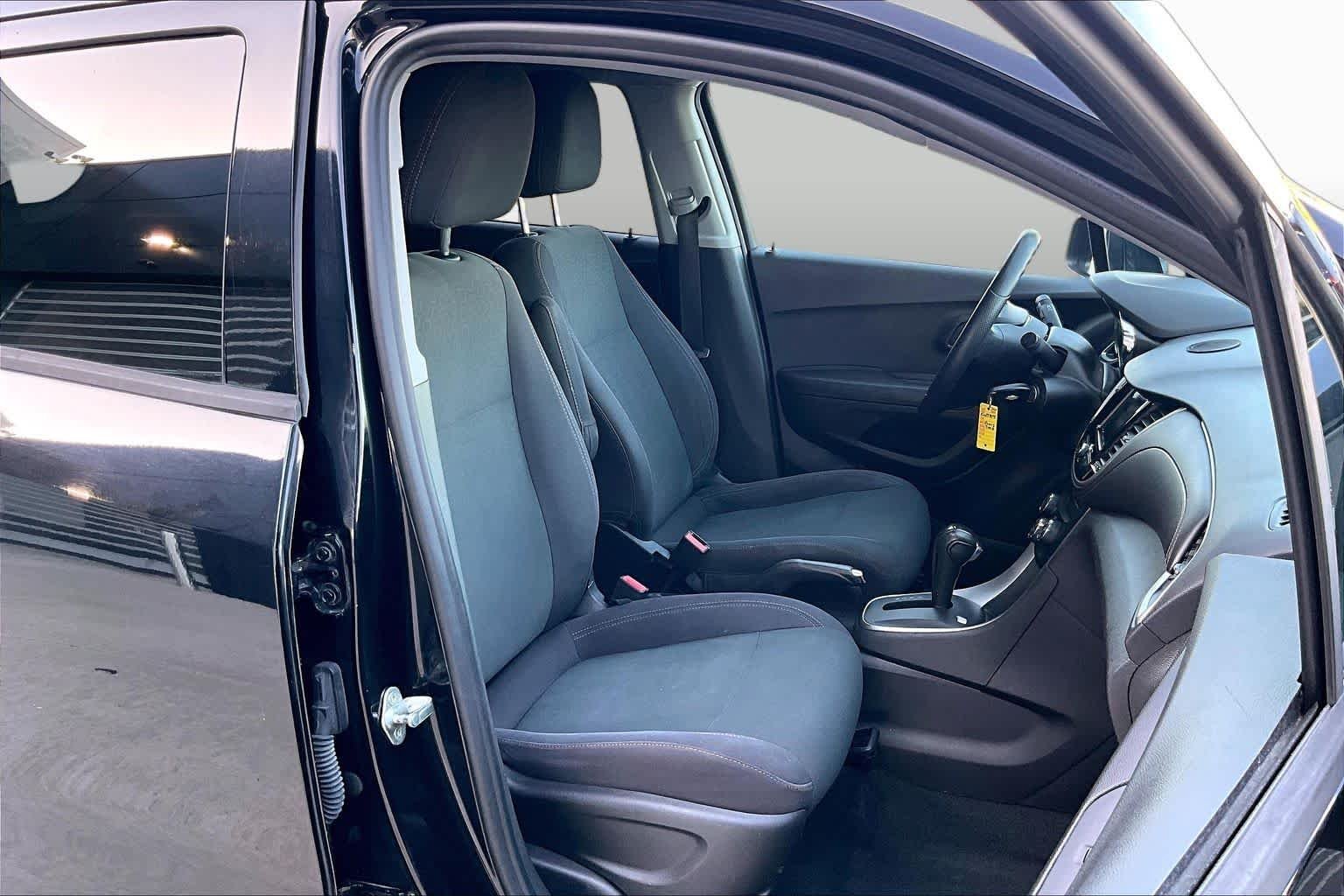 Used 2019 Mosaic Black Metallic Chevrolet LS image 9