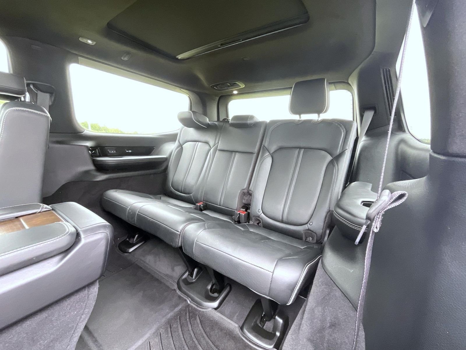 Used 2023 White Jeep Series II image 20