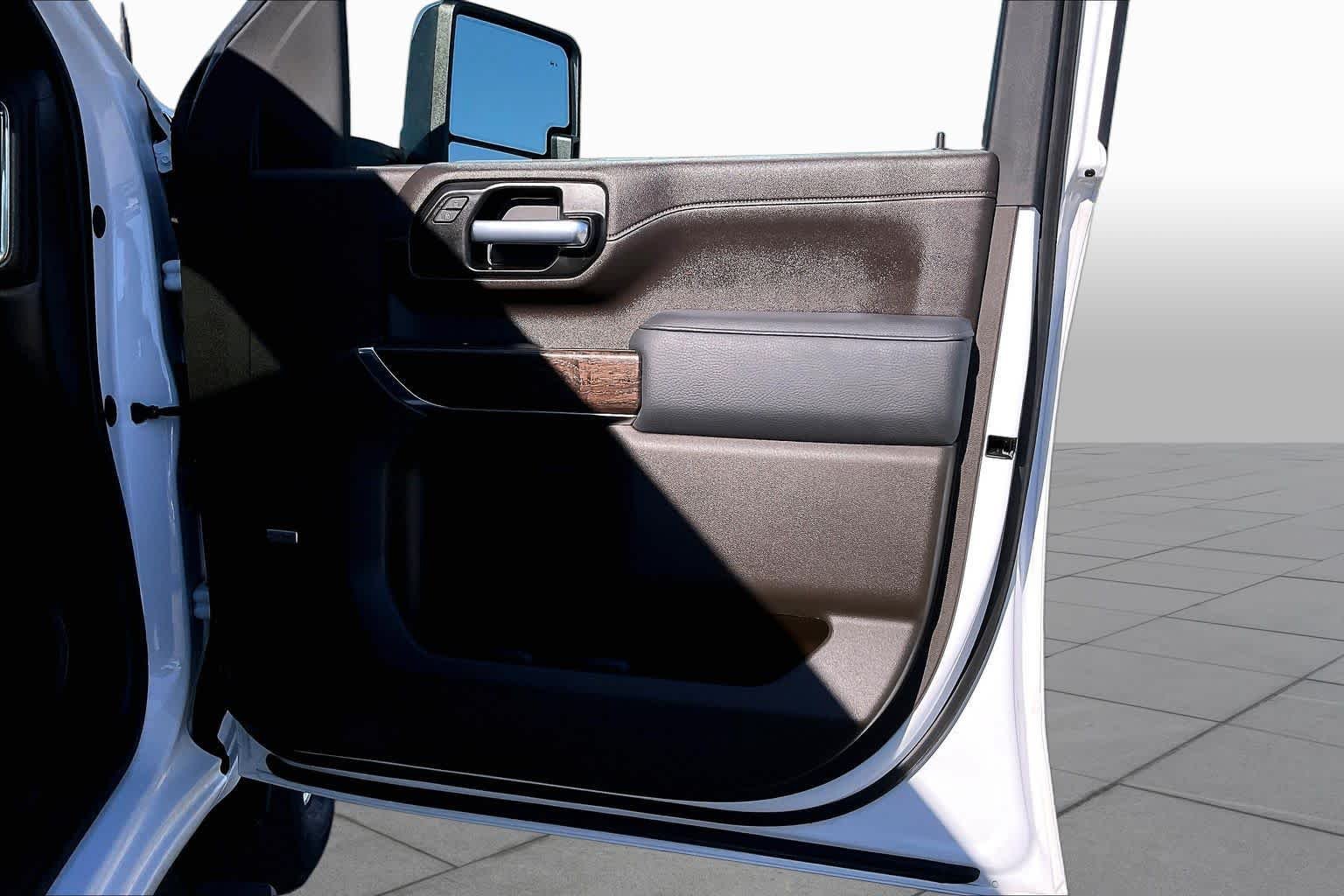 Used 2021 Summit White GMC Denali image 23