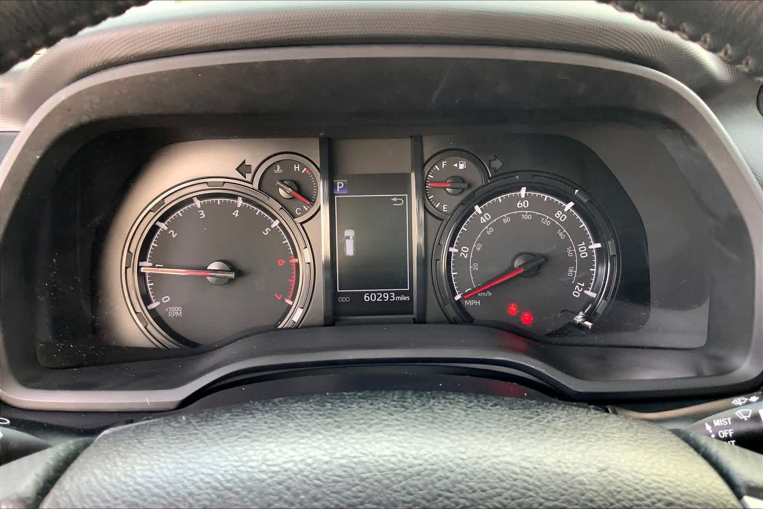 Used 2022 Midnight Black Metallic Toyota SR5 image 25