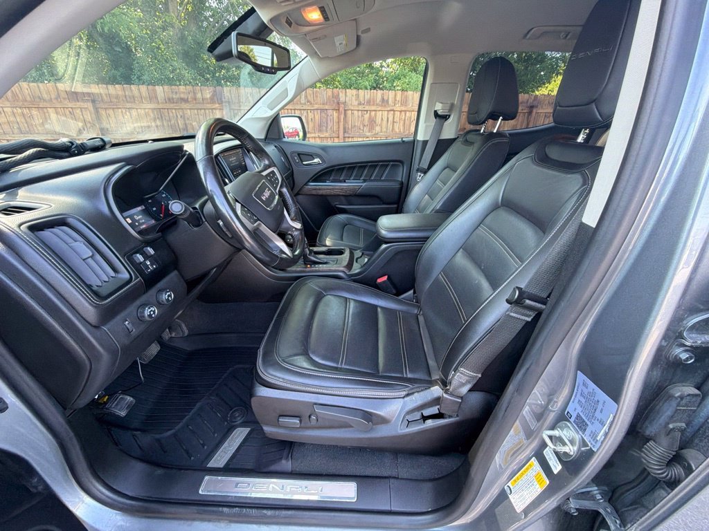Used 2021 SATIN STEEL METALLIC GMC 4WD Denali image 16