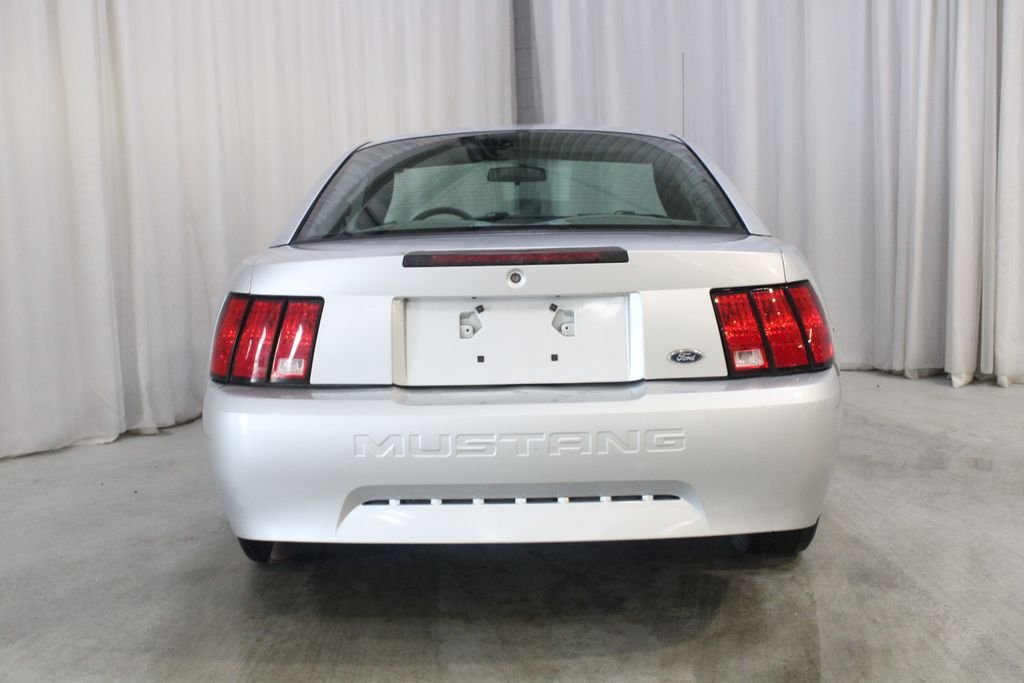Used 2003 Silver Ford V6 image 19