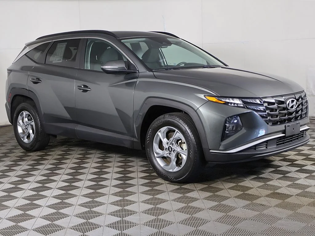 Used 2023 Gray Hyundai SEL image 48
