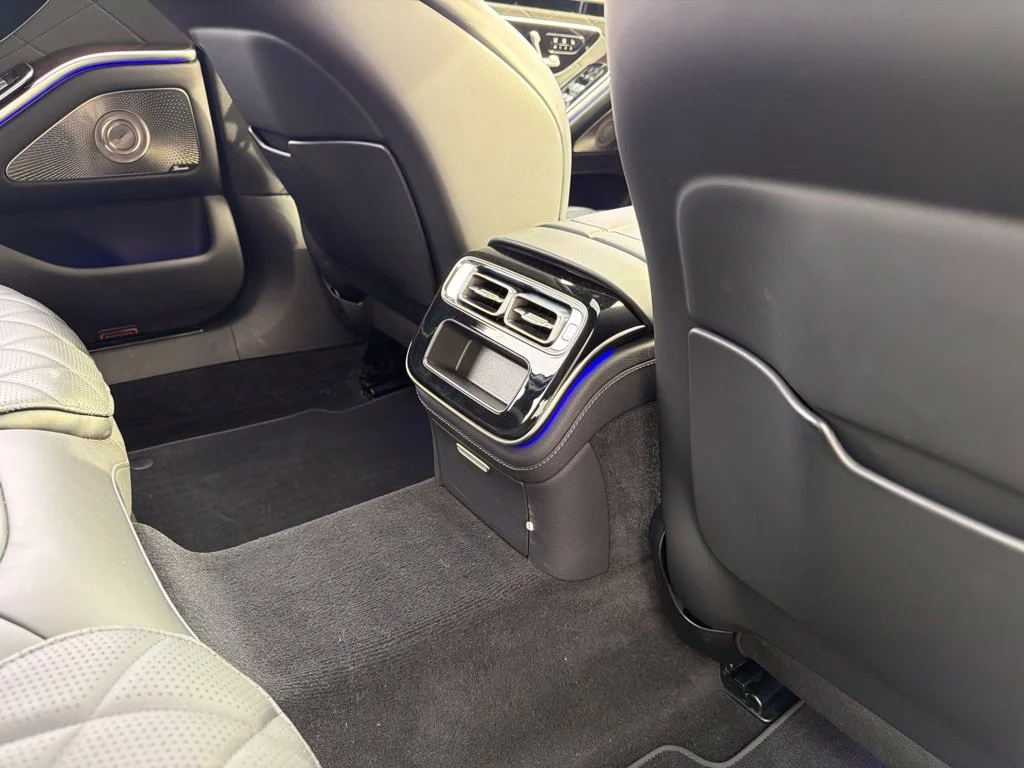 Used 2022 Black Mercedes-Benz S 580 image 32