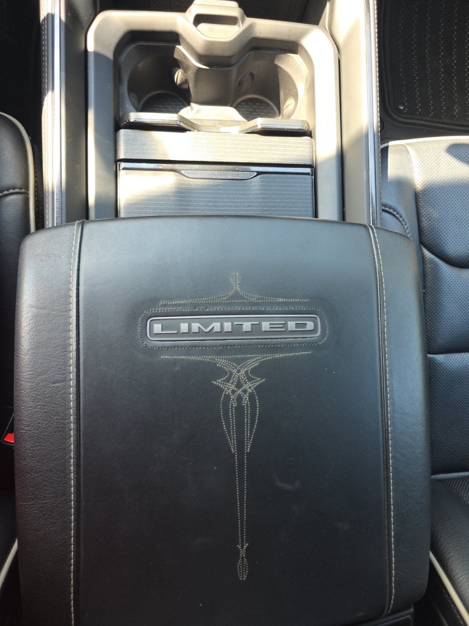 Used 2022 Bright White Clearcoat Ram Limited image 31