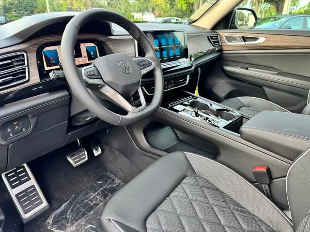 2026 Volkswagen Atlas SEL Premium R-Line - Photo 16