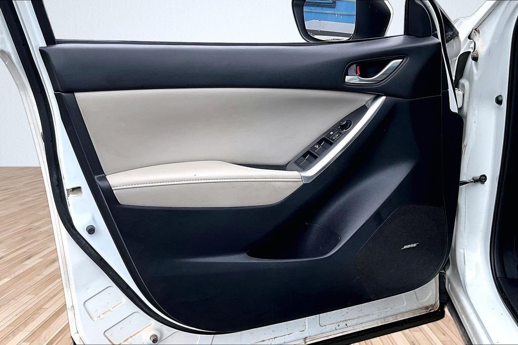 Used 2014 White Mazda Grand Touring image 16