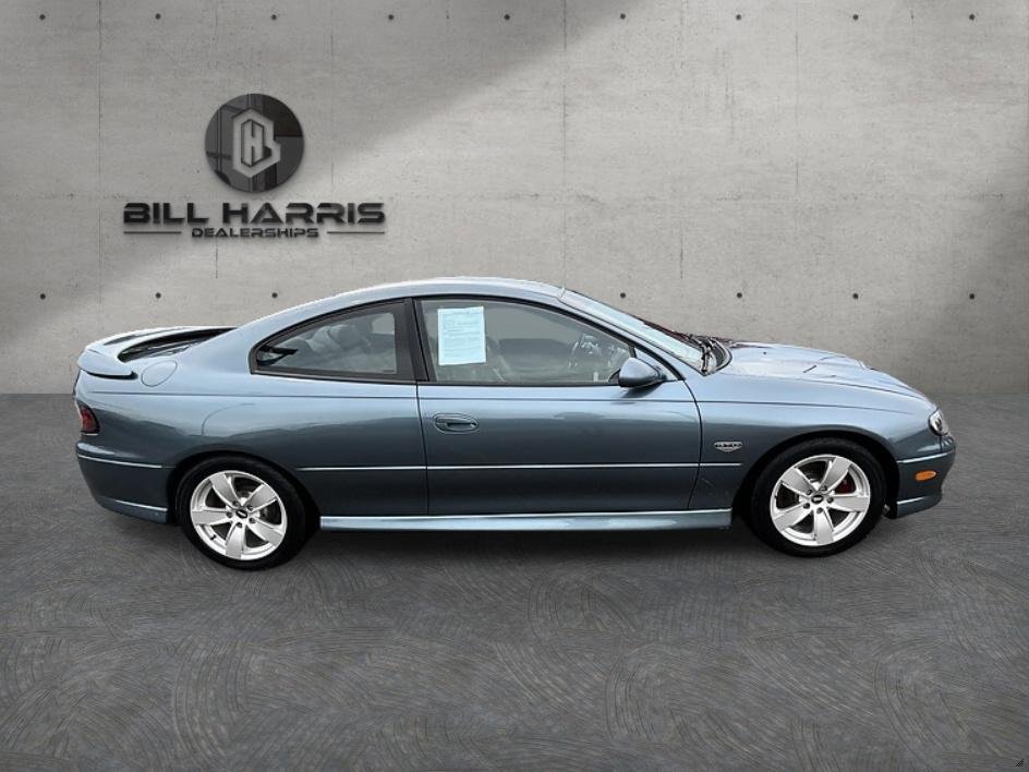 Used 2006 Gray Pontiac Base image 5
