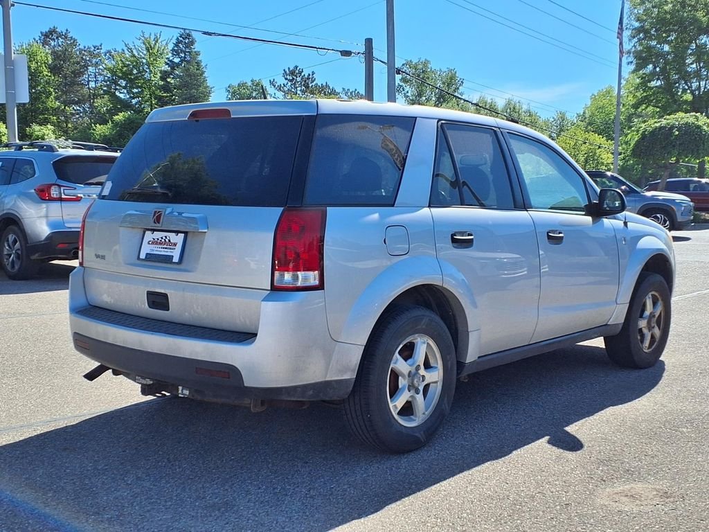 Used 2007 Silver Saturn Base image 4