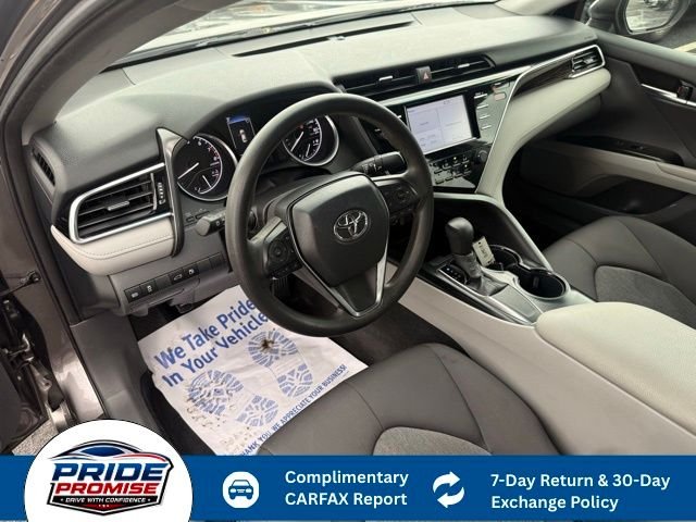 Used 2018 Gray Toyota LE image 22