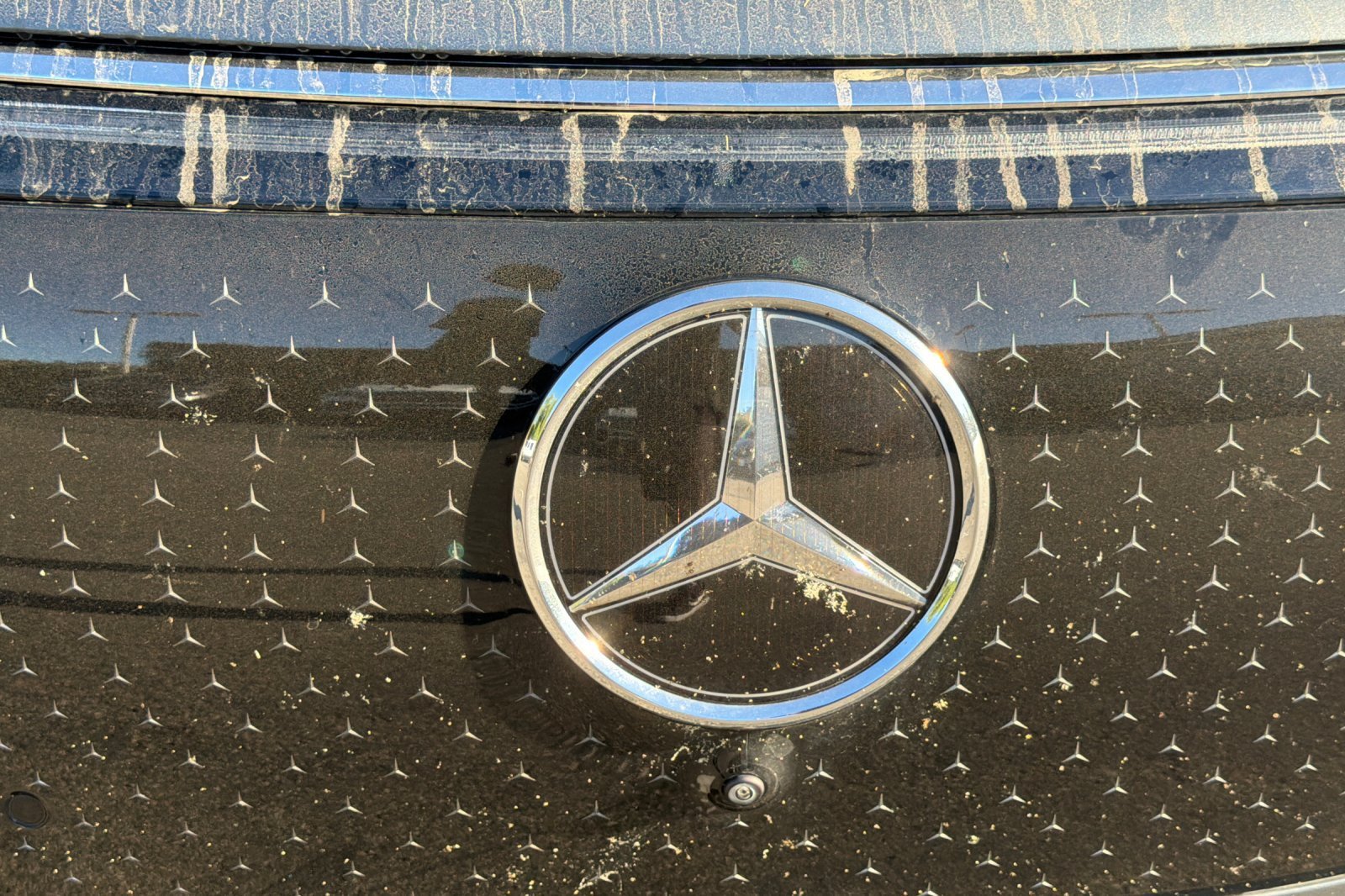 Used 2023 Gray Mercedes-Benz 580 image 15