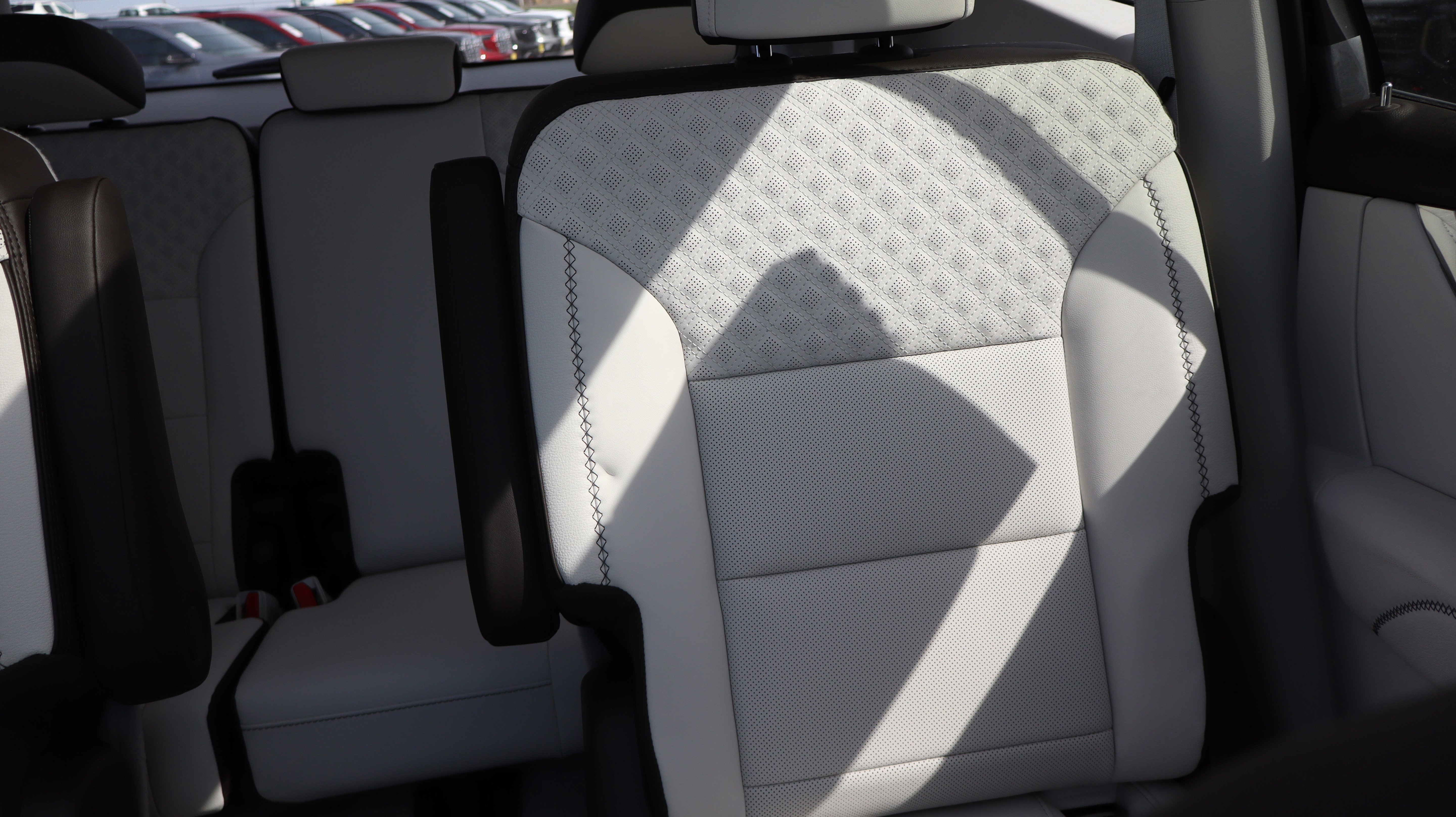 2026 GMC Acadia Denali - Photo 15