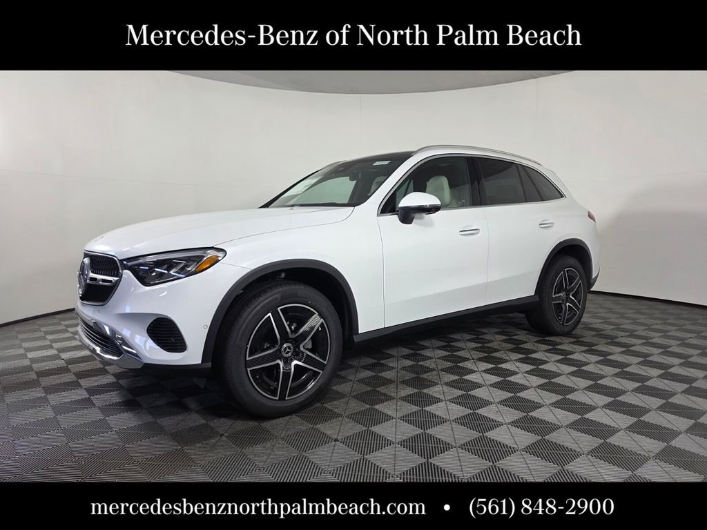 New 2026 MANUFAKTUR Moonlight White Metallic Mercedes-Benz GLC 300 image 1
