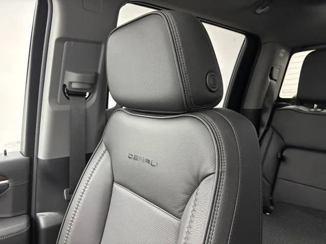 2026 GMC Sierra 2500HD Denali - Photo 45