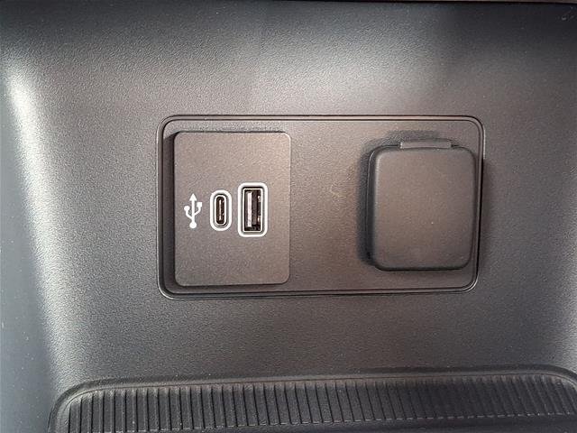 New 2026 Agate Black Metallic Ford Active image 37