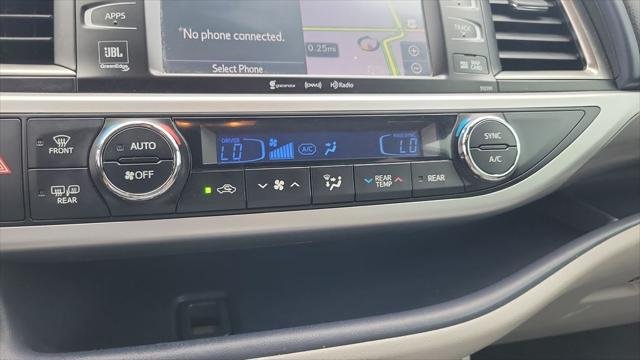 Certified Used 2019 CELESTIAL SILVER METALLIC Toyota  image 15