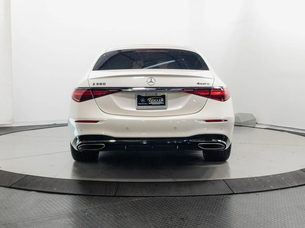 Used 2023 MANUFAKTUR Diamond White Mercedes-Benz S 580 image 33