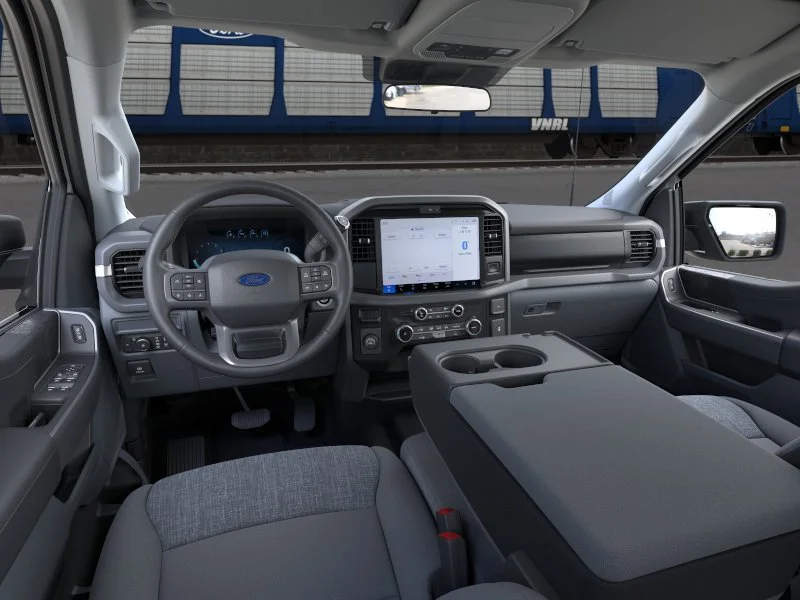 New 2026 Oxford White Ford XLT image 9