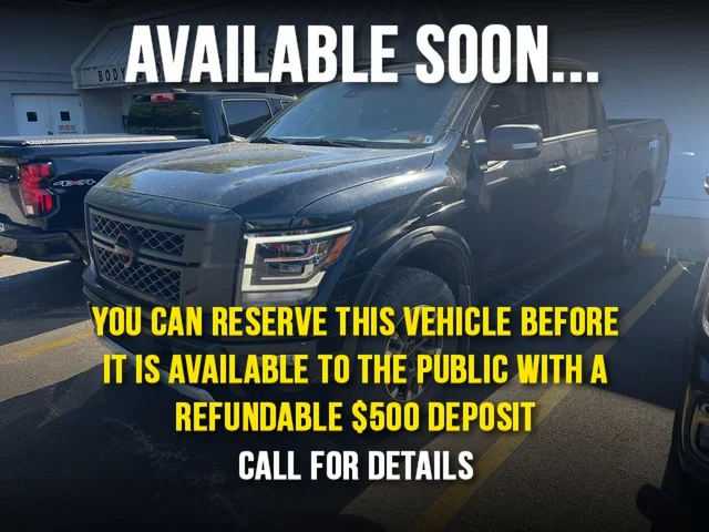 2024 Nissan Titan PRO-4X 4X4 Crew Cab's photo