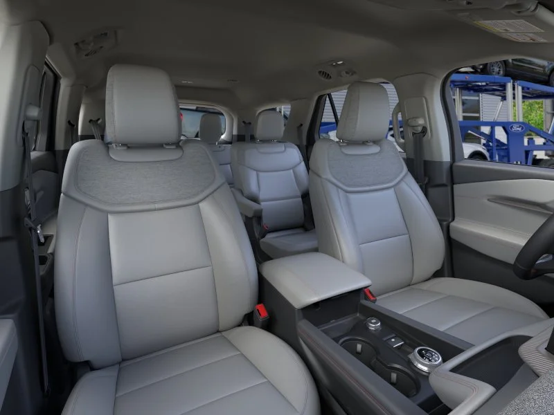 New 2026 Space White Metallic Ford Active image 10