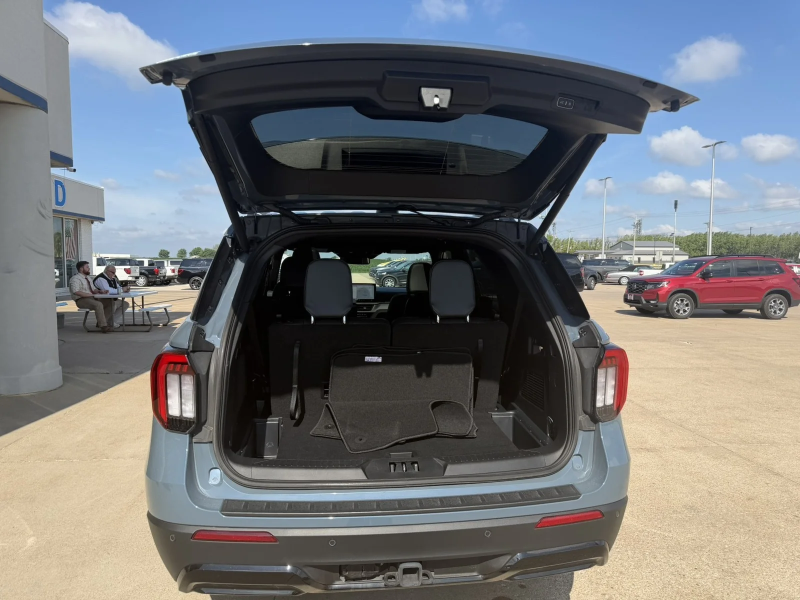 Used 2025 Vapor Blue Metallic Ford ST-Line image 7