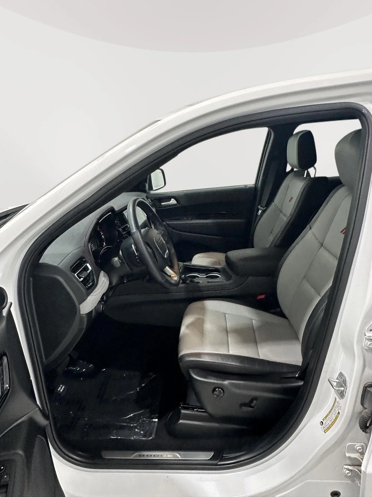 Used 2024 White Knuckle Dodge Citadel image 9
