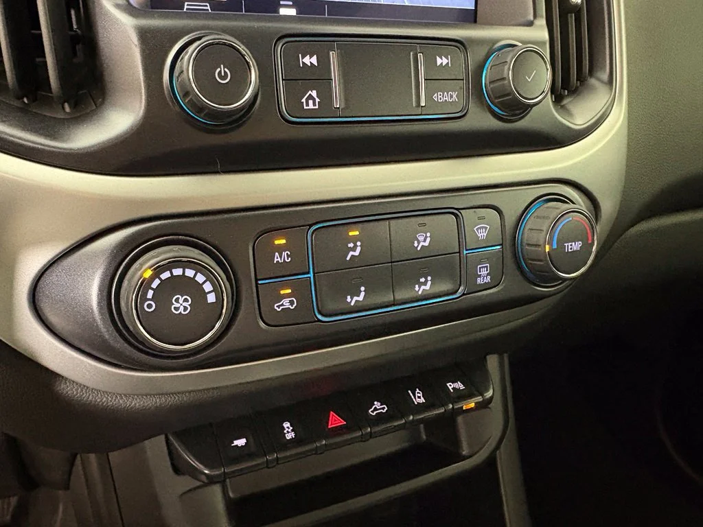 Used 2022 BLACK Chevrolet 2WD LT image 34