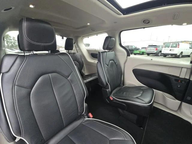 Used 2024 Silver Chrysler Limited image 16