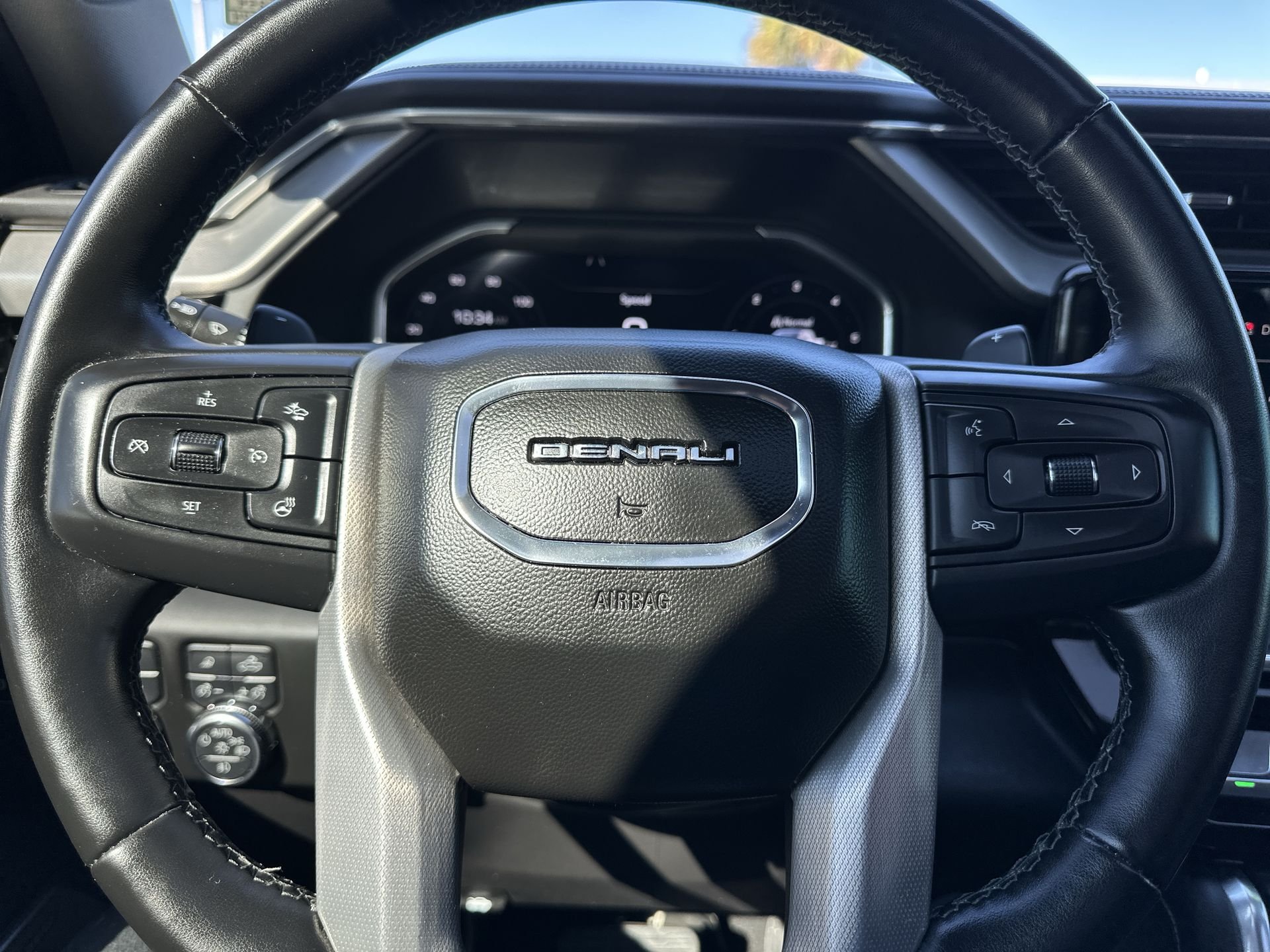 Used 2024 Summit White GMC Denali image 22