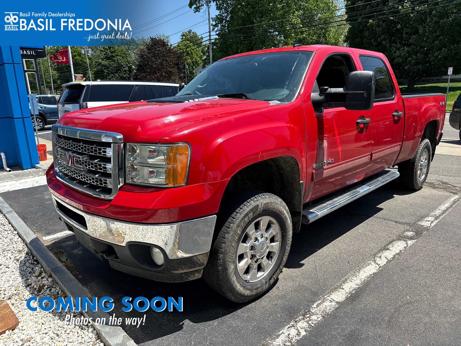 2014 GMC Sierra 4WD Crew Cab 6.5ft SLE's photo